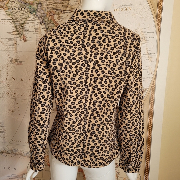 New Direction Leopard Print Women's Jean Jacket silver buttons edgy classic L - Picture 11 of 11